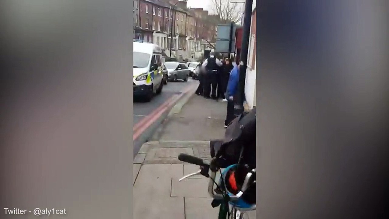 idiots drive his car badly in uk