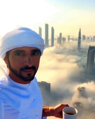 Ce prince se filme au dessus des nuages de Dubai au petit déjeuner ! Vous allez être dégoutés !
