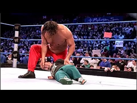WWE - Great Khali Vs Hornswoggle Amazing Fight Ever (Full HD Video)