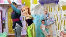 Frozen Kristoff Jr School Crush School Dance PART 2 Anna, Elsa and Kristoff Barbie