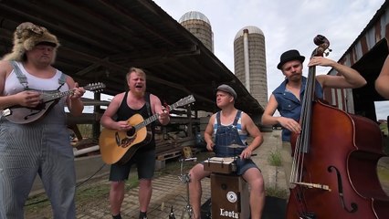 Reprise d'Offspring par des Finlandais en salopette