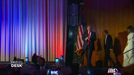 Japan's Abe arrives in Hawaii ahead of Pearl Harbor visit