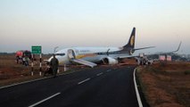 الهند: إنحراف طائرة عن مدرج إقلاعها أدى إلى إصابة 15 شخصاً بجروح
