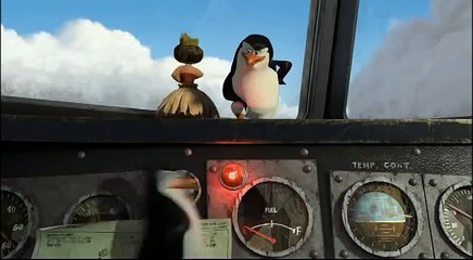 Madagascar 2 - Airplane crash-5USLvy_9fcM
