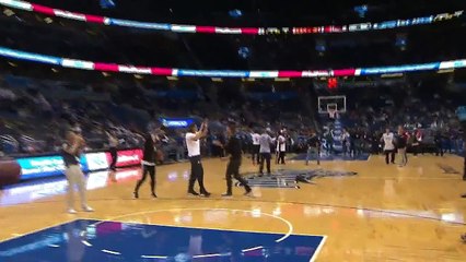 Em intervalo de jogo da NBA, Cássio e Cavalieri mostram que não levam jeito para o basquete by esporteinterativo