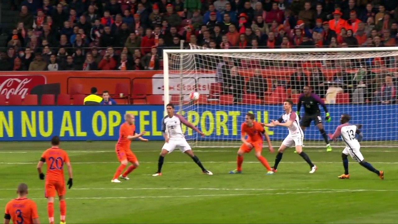 Lloris, Mandanda, Costil le Top arrêts 2016 des Bleus