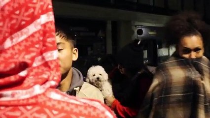 Il distribue pour 2400 euros de cadeaux de Noël à des SDF à Londres