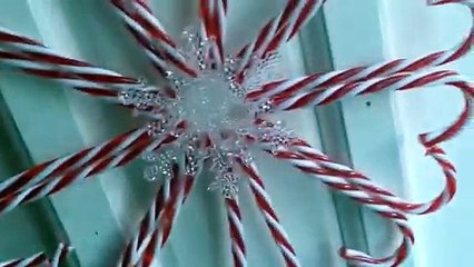 Un homme fait une boulette avec la télévision qu’il vient d’offrir à sa femme pour Noël
