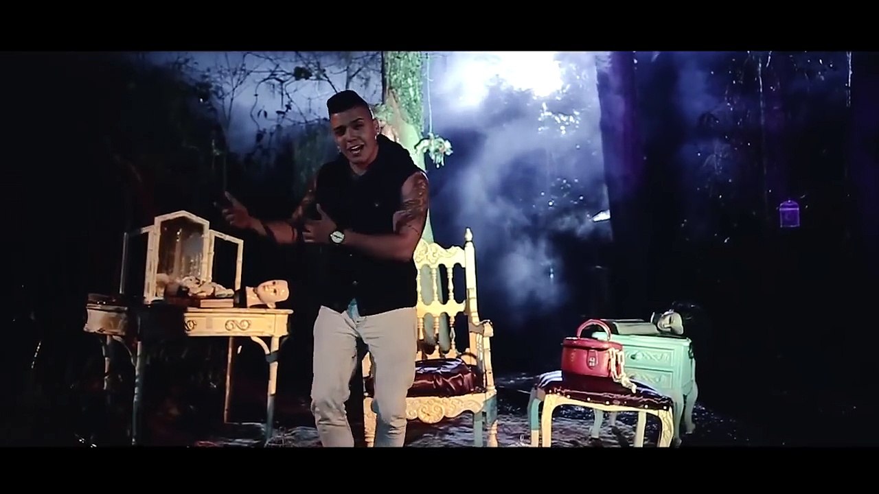No Lo Pienses Mas - El Indio    Vídeo Oficial    Reggaeton 2015