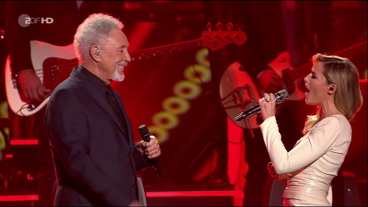 Helene Fischer Show 2016 - 02 - Sexbomb mit Tom Jones