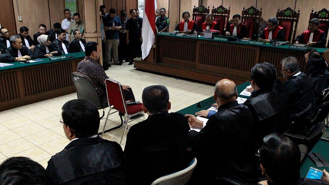 Blasphemieprozess gegen indonesischen Politiker wird fortgesetzt