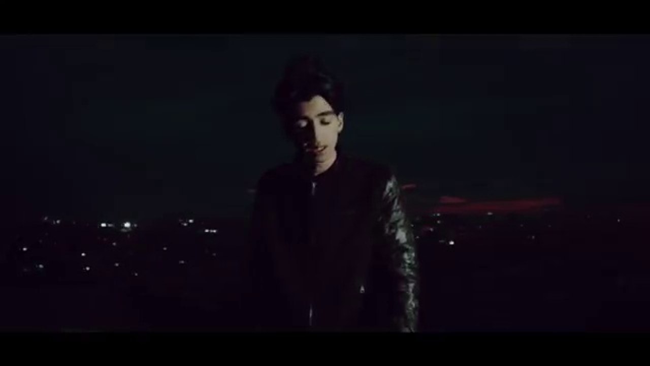 Gece Gölgenin Rahatına Bak -  Çağatay Akman Official  Video