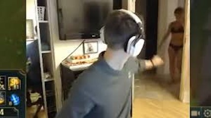 Gamer's mum walks in wearing only underwear on live stream!