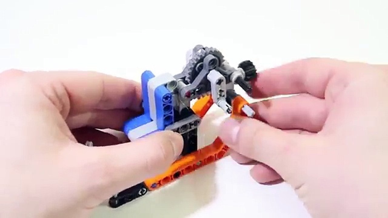 Lego Technic 42032 Compact Tracked Loader - Lego Speed build