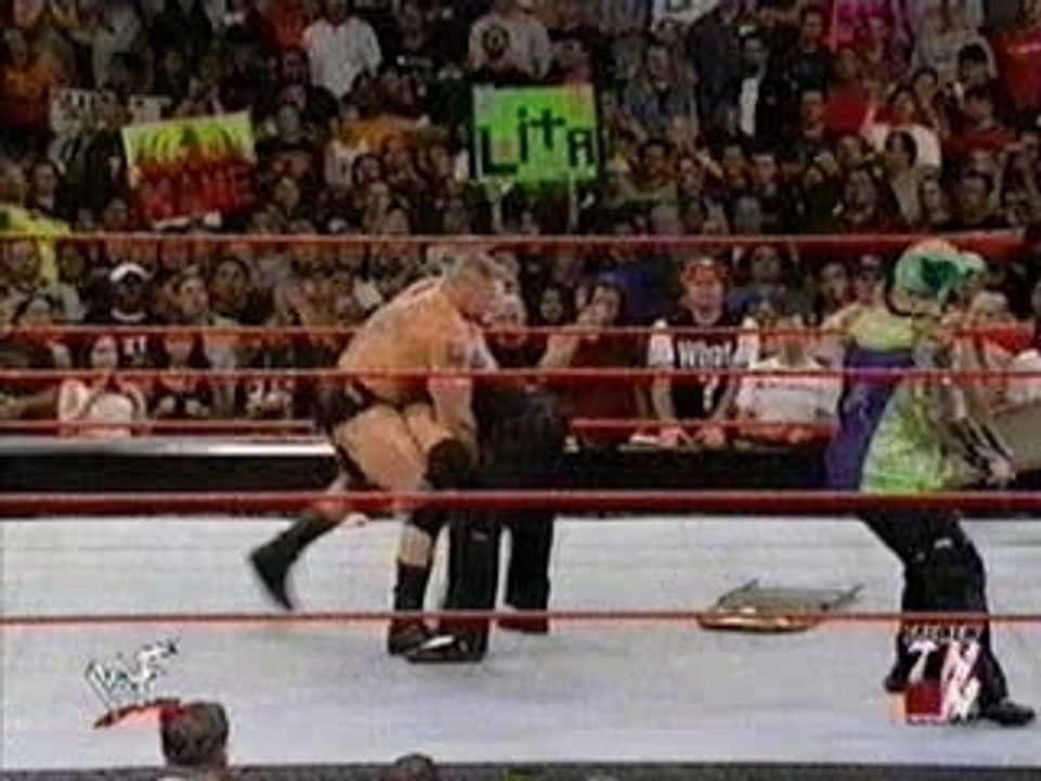 hardy boys vs brock lesnar (chaise)