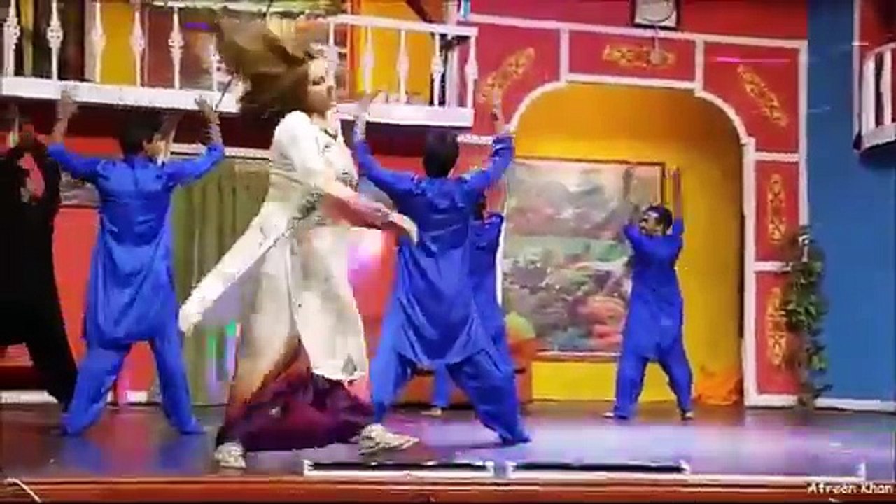 freen Khan Hot ANew Mujra 2017(360p)