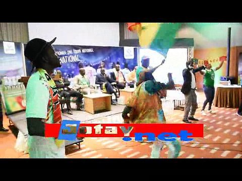 Daraa Dji Family chante les lions