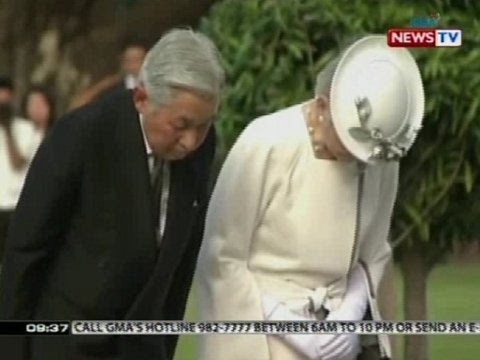 Japanese Emperor Akihito at Empress Michiko, dinalaw ang libingan ng mga sundalong nasawi noong WWII