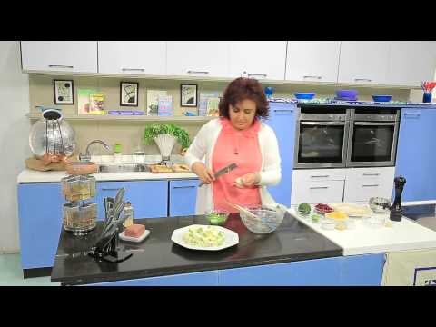 سلطة اوليفيا - سلطة الفاصوليا الحمراء بالذرة | عيش وملح حلقة كاملة