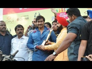 Ajay Devgn Flags Off Vintage Car Rally!