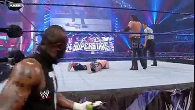 WWE Superstars Matt Hardy vs. Carlito