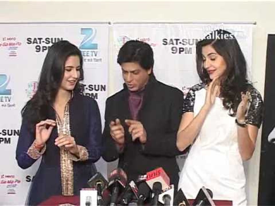 Shah Rukh Khan, Anushka Sharma, Katrina Kaif Promote 'Jab Tak Hai Jaan' At 'Sa Re Ga Ma Pa'