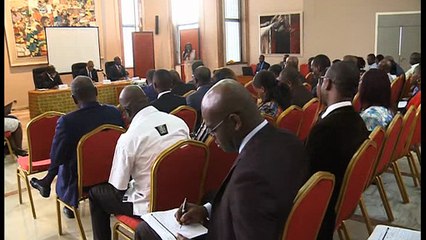 le flash de 10 heures de RTI 1 du 28 décembre 2016 avec Delphine GBLA