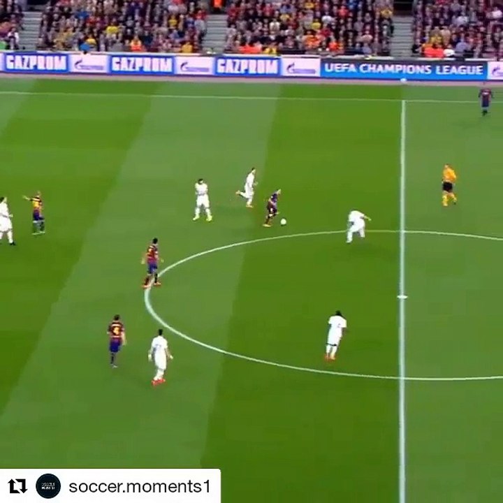 Iniesta solo run and assist for Neymar ... Amazing goal vs. PSG