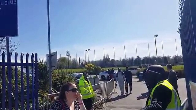 Riyad Mahrez avec des supporters Algériens ( Kabyles ) à Leicester City