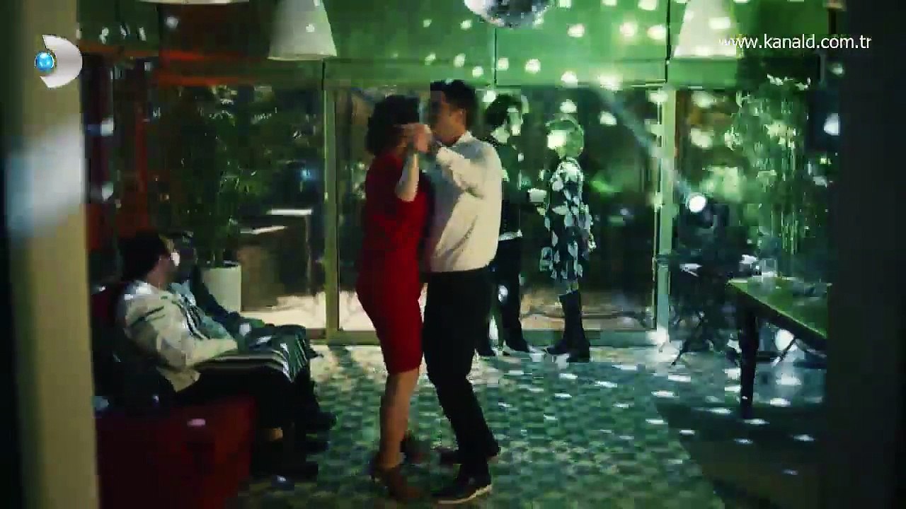 Hayat Şarkısı 36. Bölüm - Hülya ile Kerim'in ilk dansı!