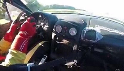 Ben Wadell s'échappe de justesse de sa voiture qui prend feu, Impressionnant !