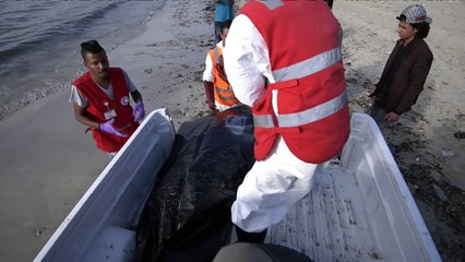 Hallan once cuerpos de migrantes en playas cerca de Trípoli
