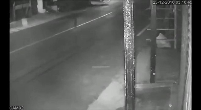 Hendala Elakanda popular singer in the van and a motorcycle collided with a fatal accident occurred