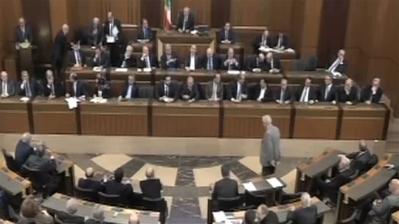 البرلمان اللبناني يمنح الثقة لحكومة الحريري