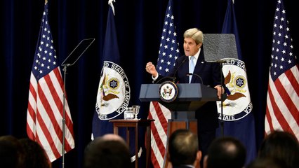 كيري: سياسة الاستيطان تهدد "حل الدولتين"