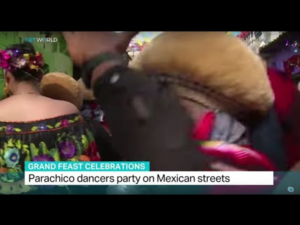 Parachico dancers party on Mexican streets