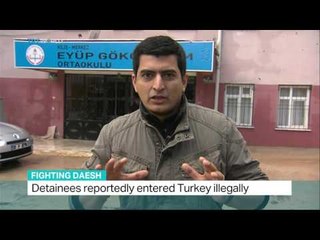 Télécharger la video: Eight detained for ties to DAESH, TRT World's Ali Mustafa reports from Turkey's Kilis