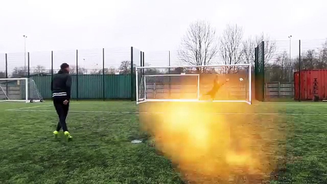 WEAK FOOT PENALTY CHALLENGE! BILLY VS JEZZA