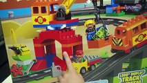 Паровозик ЛЕГО Дупло играем с паровозиком и машинками Lego Duplo. Designer Lego Duplo.