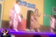 Hot Stage Mujra Dance Shalimar Theater Lahore - kismat baig on Punjabi Song Repost