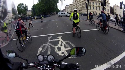 YE08 CPX White Van Man swerves at cyclist