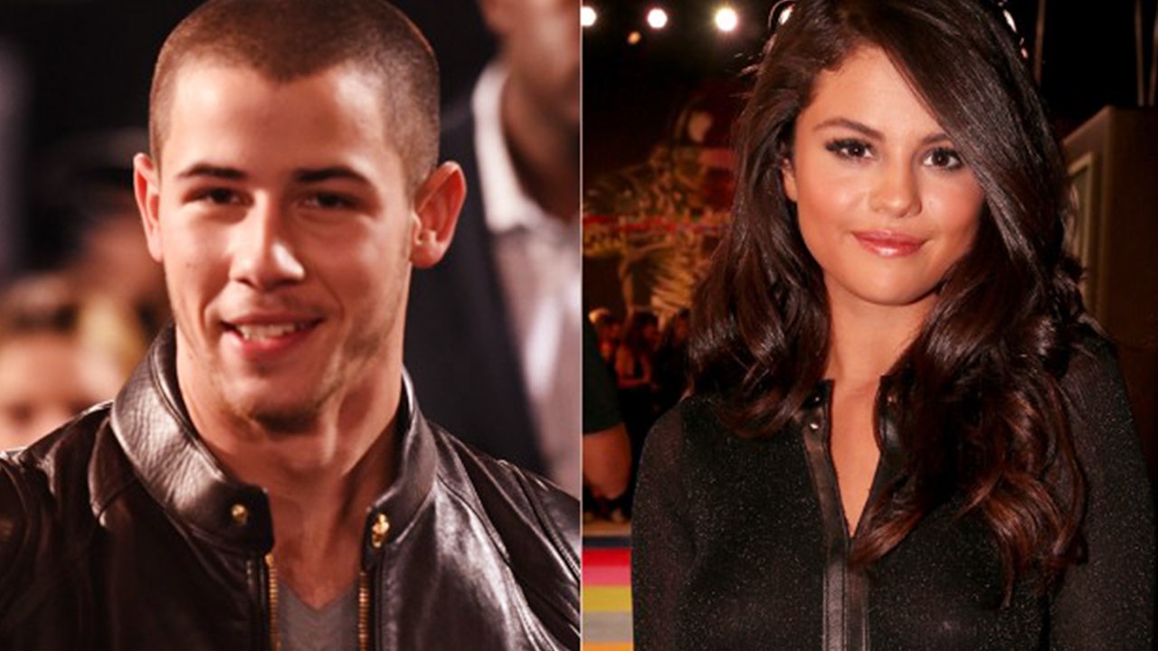 Nick Jonas and Selena Gomez Sending Each Other Flirty Texts