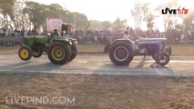 Watch Tractor Tochan Johan Deer vs Ford