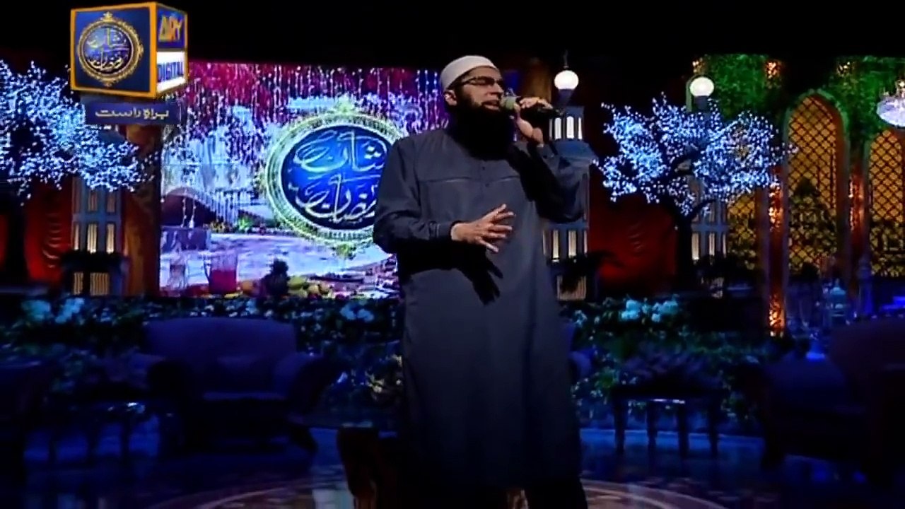 A Beautiful Naat Recite by Junaid Jamshed