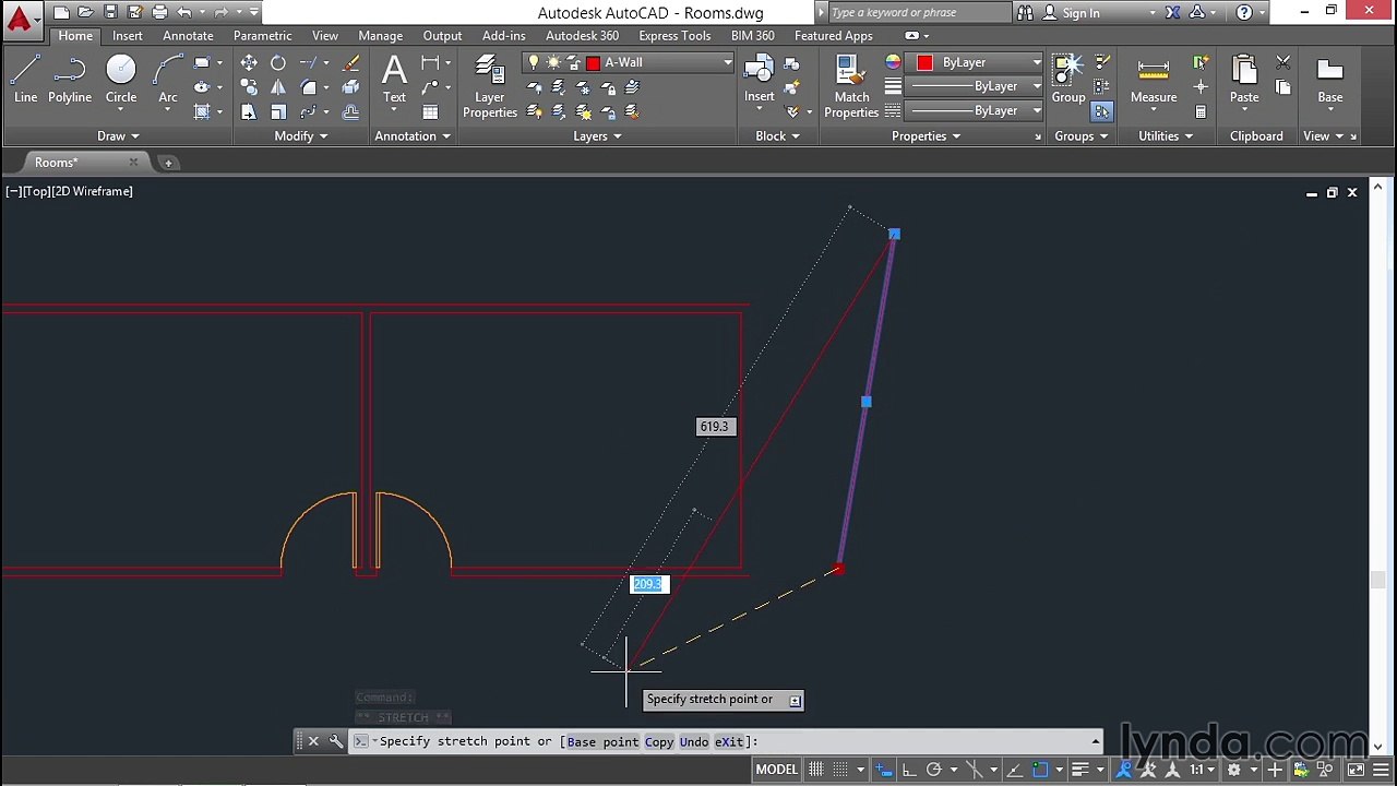 34 Editing with grips (AutoCAD 2016 Essential Training)