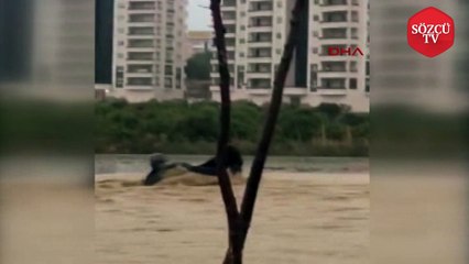 Baba-kız selde sürüklendi