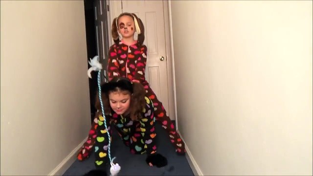 Bad Baby Kitty Victoria Puppy Annabelle Candy Machine Bloody Tooth Toy Freaks p1