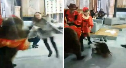 Ayı, kadına böyle saldırdı