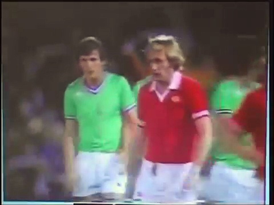 05.10.1977 - 1977-1978 UEFA Cup Winners' Cup 1st Round 2nd Leg Manchester United 2-0 AS Saint-Etienne
