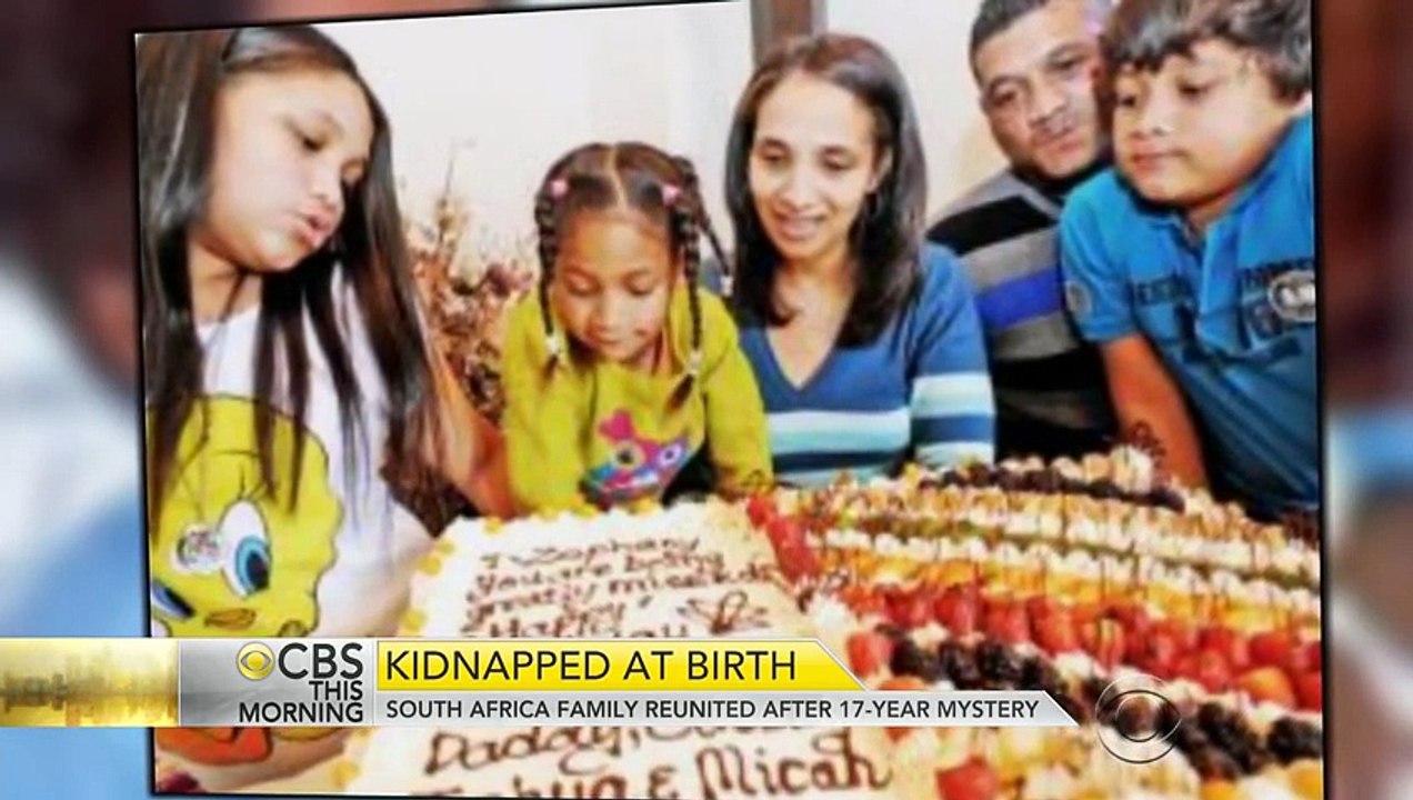 Quelques heures après son accouchement, elle s'endort aux côtés de sa fille. Mais quand elle se réveille, elle est sous